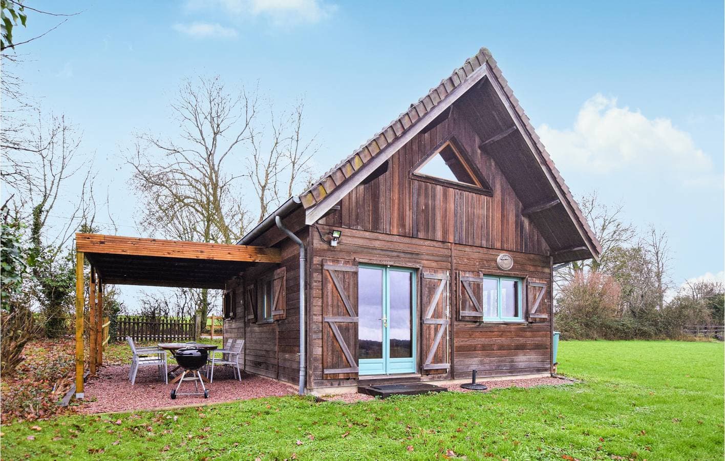 Gartenappartement mit TV, Parkplatz und Internet 1