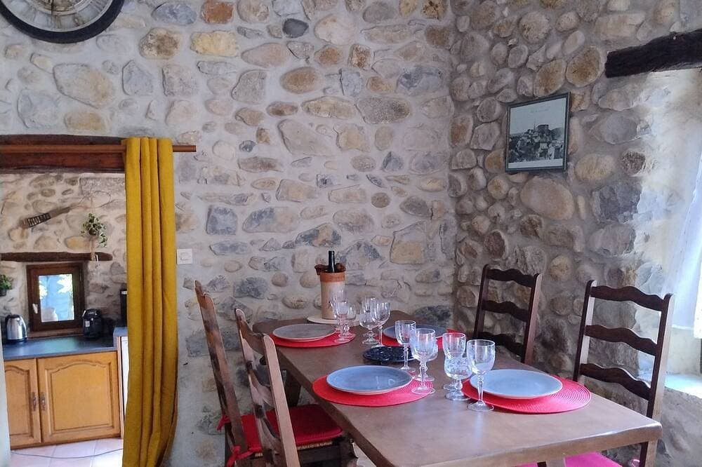 Foto 11 von 30: Gîte en Pierre Avec Spa \"lou Caladou\"