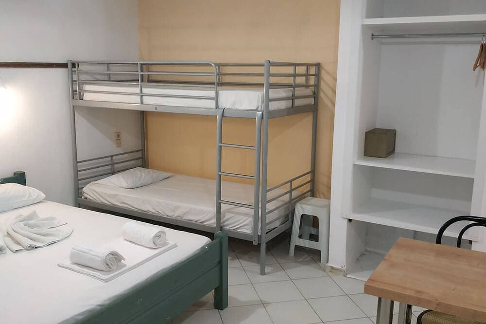 Foto 3 von 25: Renia Studios Economy Studio im Erdgeschoss für bis zu 4 Personen