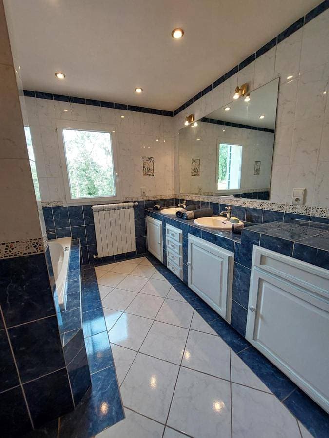 Foto 4 von 19: Superior Family Room