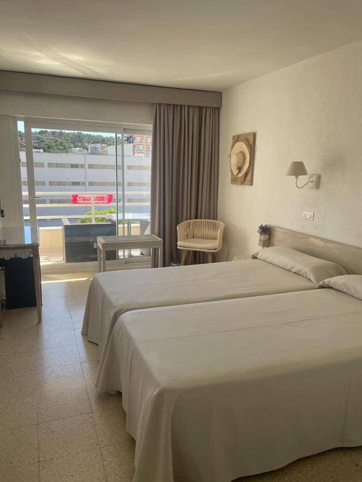 Foto 11 von 11: Double or Twin Room with Terrace no Air-Conditioning