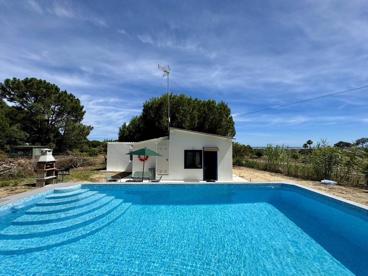Foto 3 von 19: Tavira Casa Lótus With Pool