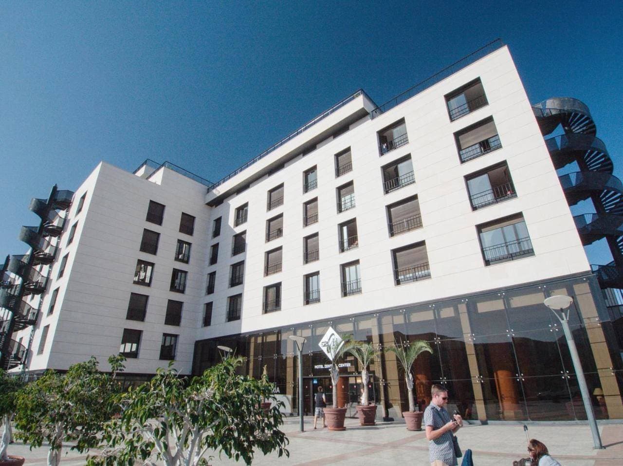 Hotel Zentral Center - Adults only 1