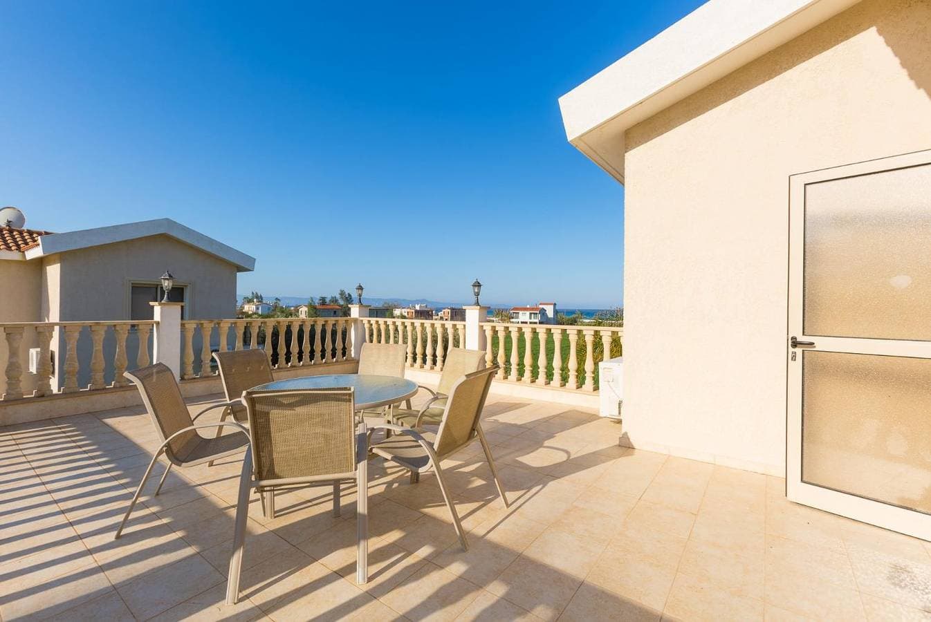 Foto 2 von 33: Villa für 9 Personen mit Meerblick