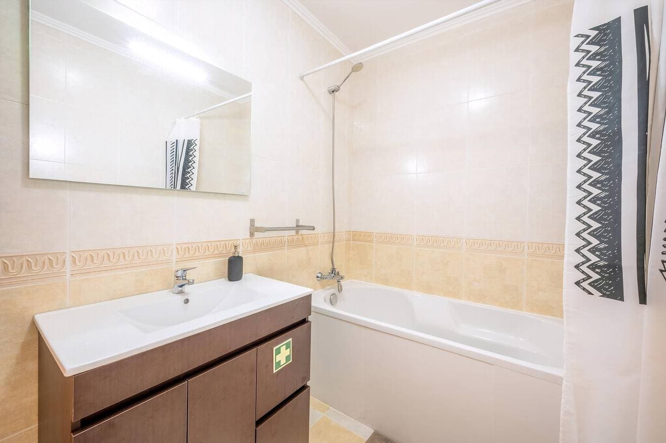 Foto 5 von 30: Ferienwohnung für 5 Personen mit Balkon