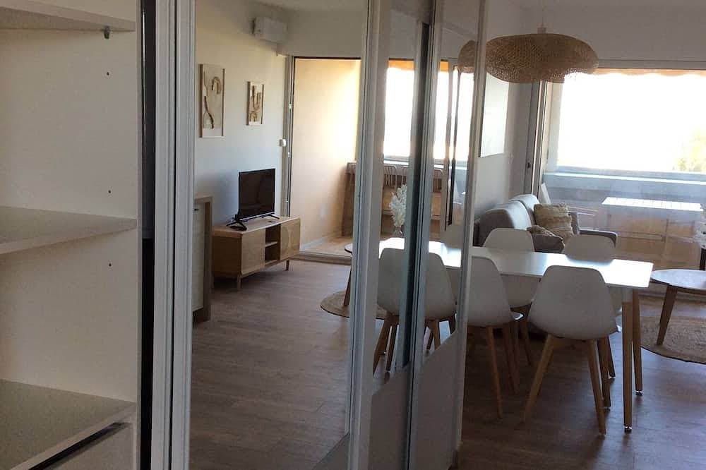Foto 5 von 17: Studio 25m2 & terrace 8 m2 sea view for 2 people private box swimming pool WIFI
