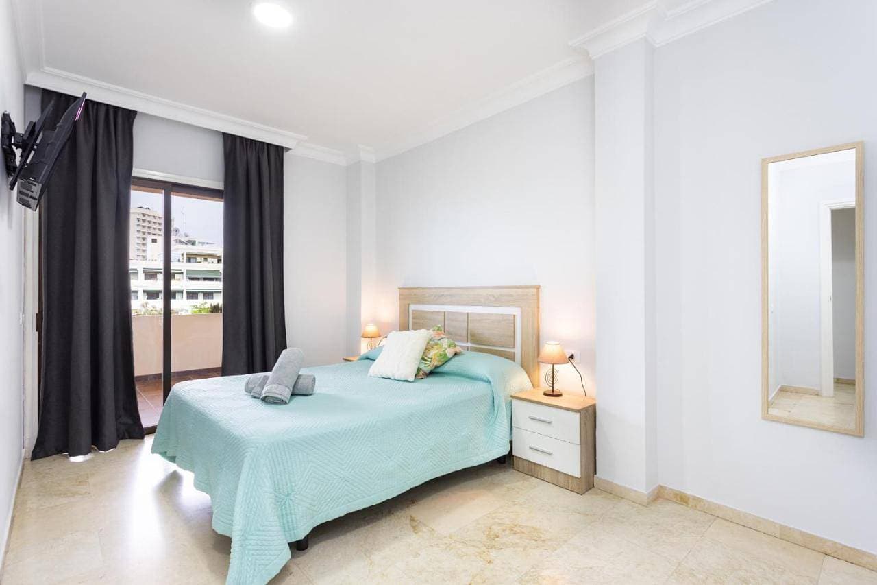 Foto 5 von 26: Two-Bedroom Apartment with Terrace and Sea View