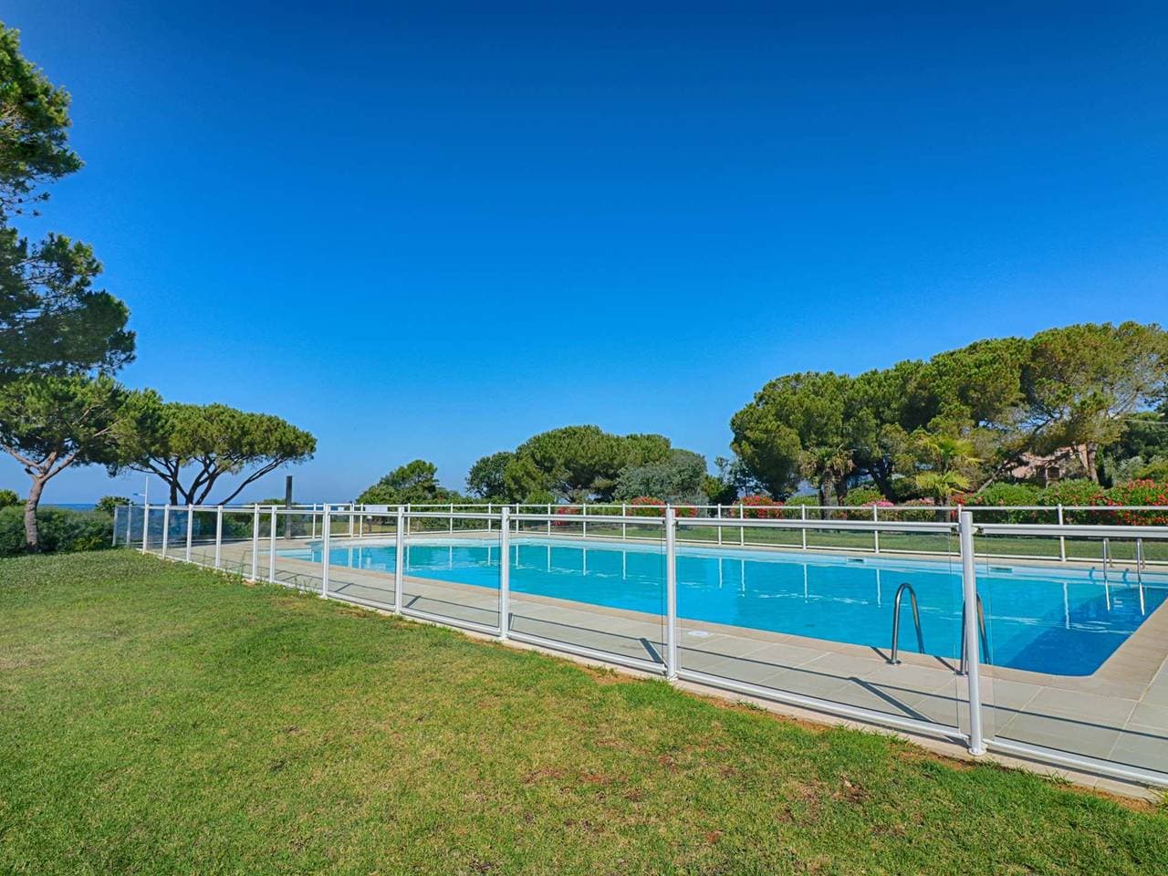 Foto 12 von 14: 2-Zimmer Wohnung - Pool, Tennis, Parkplatz - 4 Betten