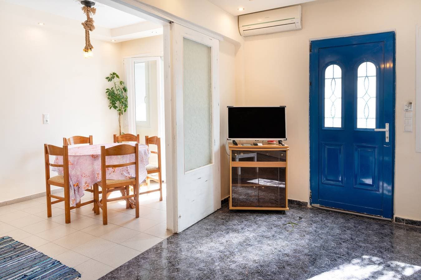 Foto 6 von 20: Ferienwohnung 'Haus Lethe' mit Balkon, WLAN und Klimaanlage