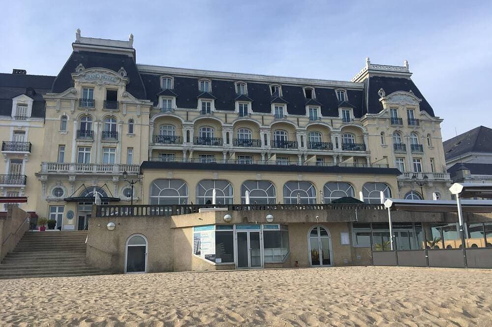 Foto 9 von 30: Komplett renovierte Wohnung mit direktem Zugang zum Meer (100 m) 2. Stock Aufzug