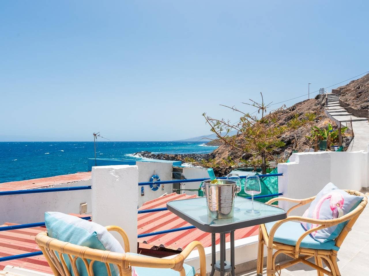 Foto 7 von 28: Apartment mit Meerblick, Küche und Balkon, 2 km vom Strand von Radazul entfernt