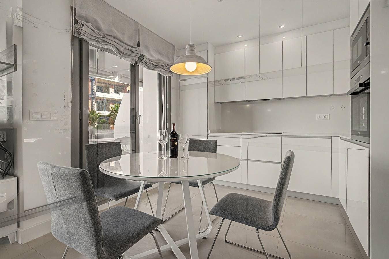 Foto 6 von 33: Ferienwohnung 'Panorama Beach' mit Meerblick, Wi-Fi und Klimaanlage