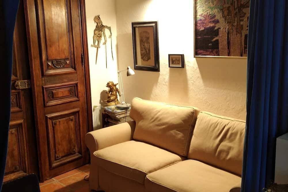 Foto 9 von 30: Charming Villa, 15 km from NiCE Moyenne Montagne With View And Swimming Pool