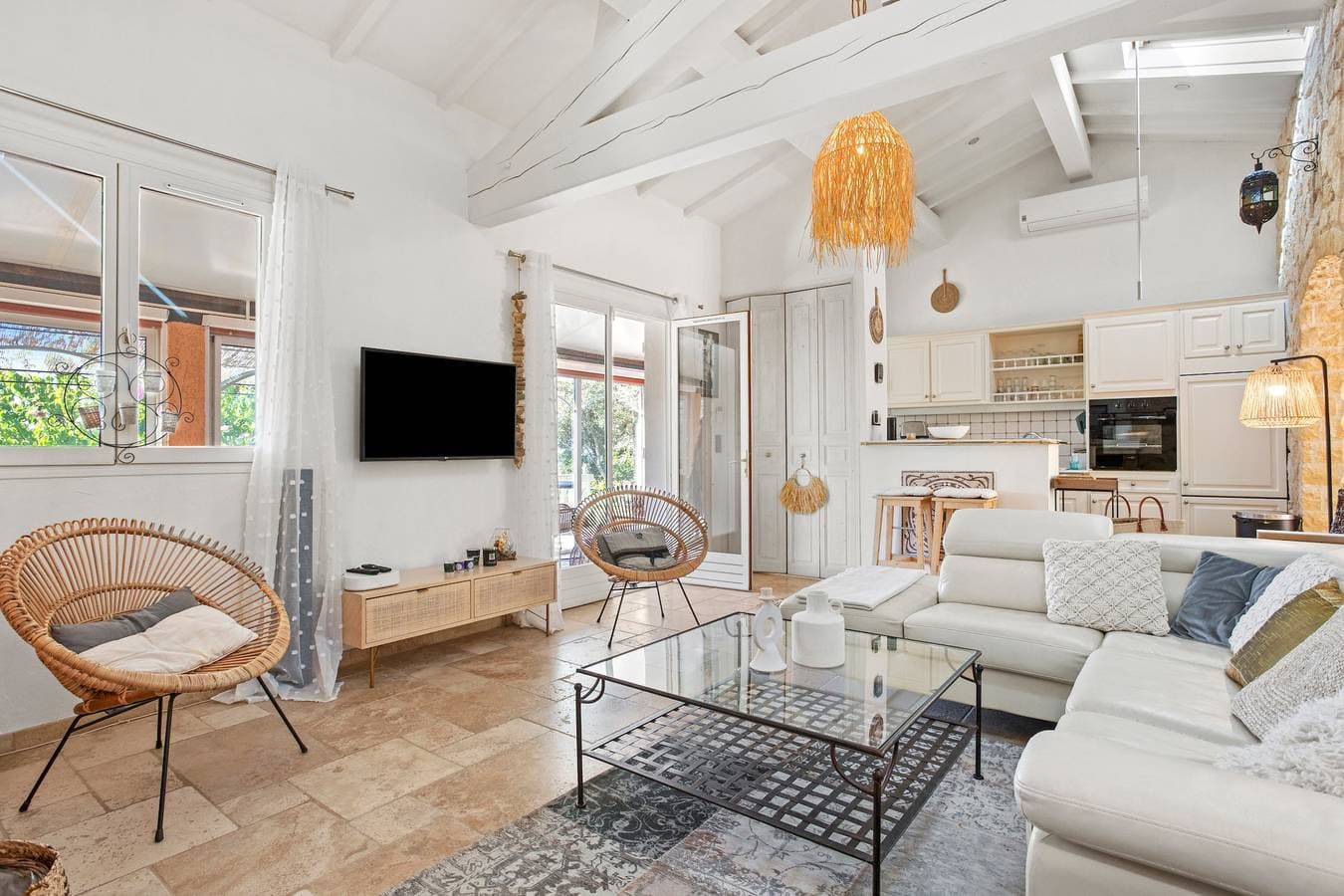 Foto 7 von 36: Ferienhaus „Mon Petit Coin De Paradis“ mit Seeblick, privatem Pool und WLAN