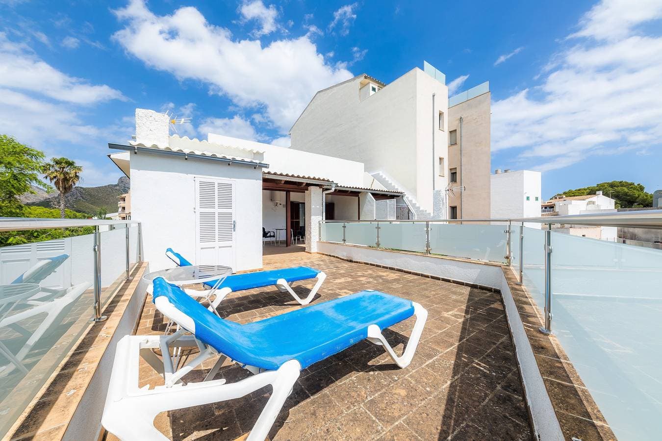 Foto 2 von 22: Ferienwohnung 'Cala' mit Bergblick, WLAN und Klimaanlage