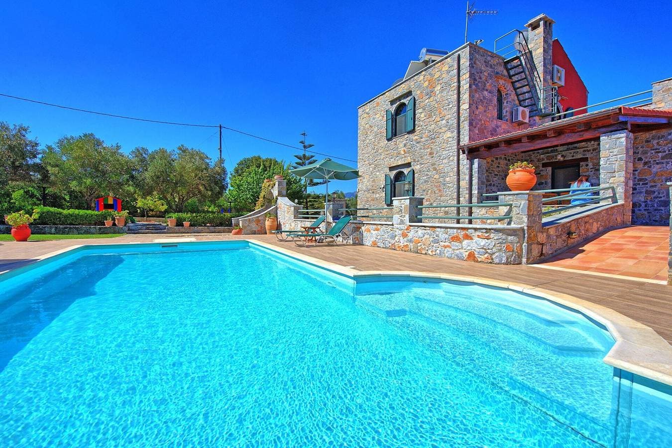 Foto 4 von 42: Villa für 6 Personen mit Pool