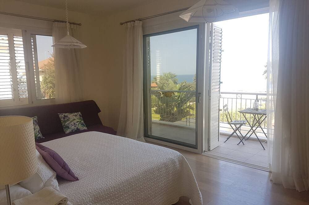 Foto 8 von 30: Villa Limonia, 5 Schlafzimmer Luxusvilla mit Eigenem Pool, Strand Grenzt an