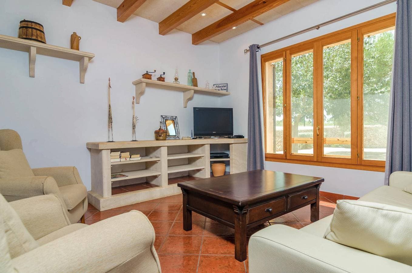 Foto 13 von 35: Aubadallet - Ferienhaus mit privaten Pool in Vilafranca. WiFi gratis