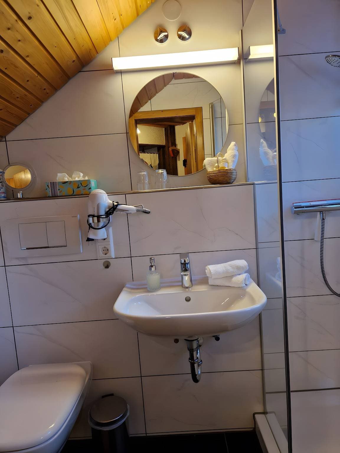 Foto 12 von 25: Einzimmerapartment 'Zehntstüble' mit Gemeinschaftsgarten und WLAN
