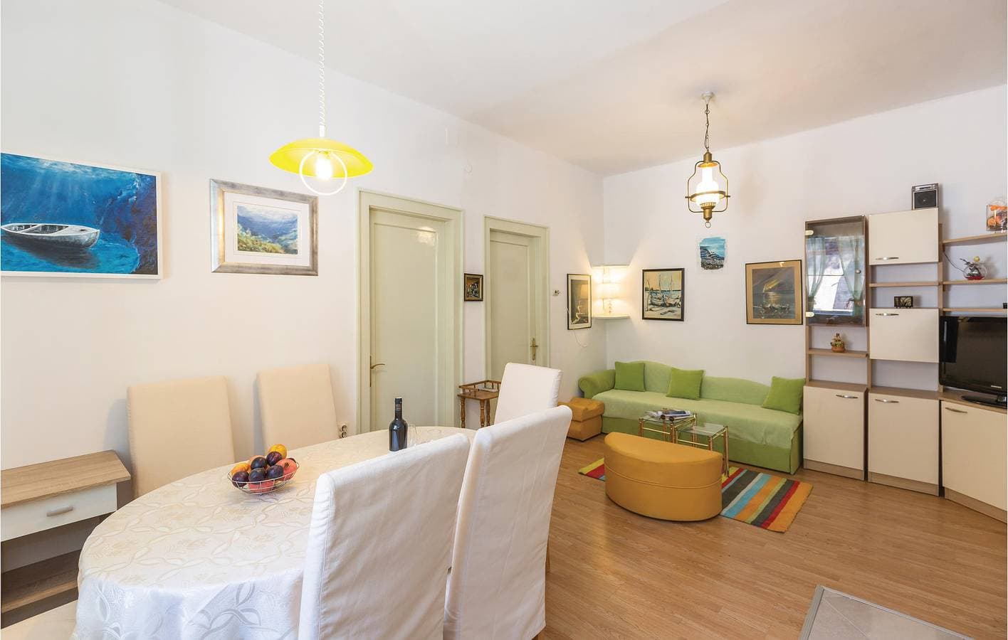 Foto 10 von 24: Gemütliche Ferienwohnung mit Terrasse in der Nähe der Küste von Makarska und mit Restaurants