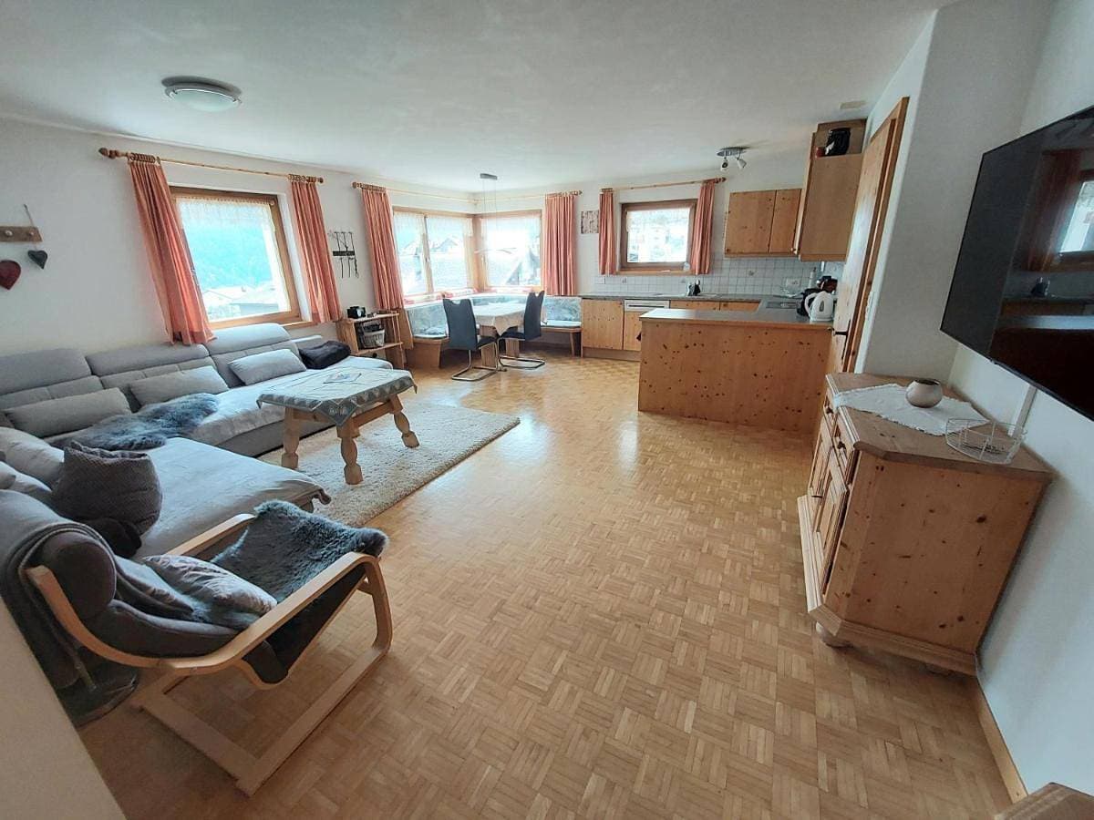 Foto 5 von 18: Two-Bedroom Apartment