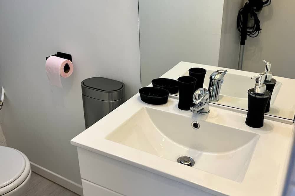 Foto 4 von 8: Charming 1-bedroom apartment in cool Le Havre with WiFi