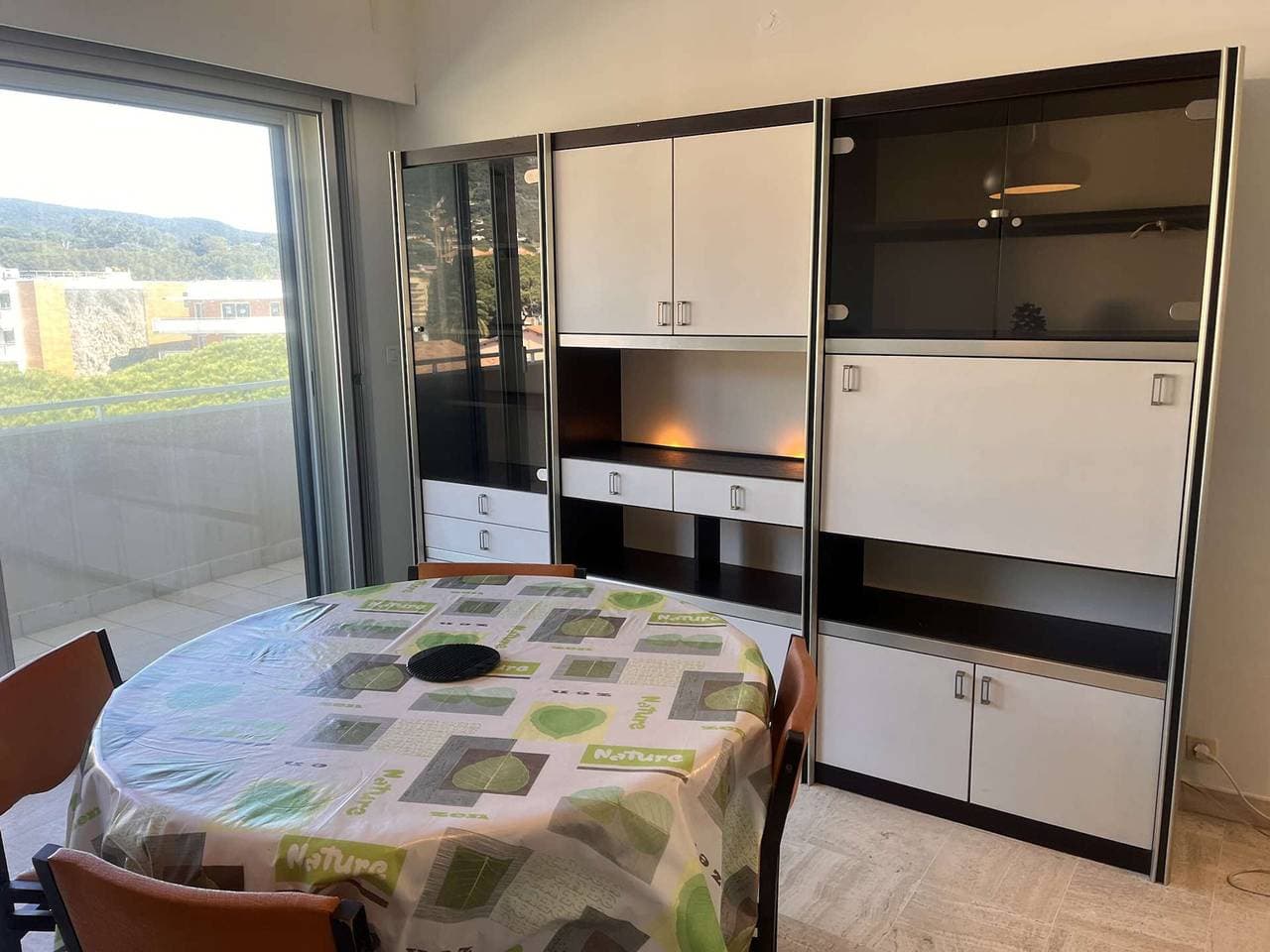 Foto 5 von 17: Cavalaire: 2-Zimmer-Wohnung, 300m zum Strand, Klimaanlage, Balkon