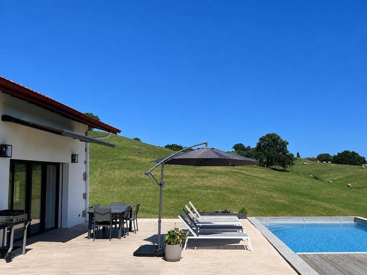 Foto 4 von 34: Villa