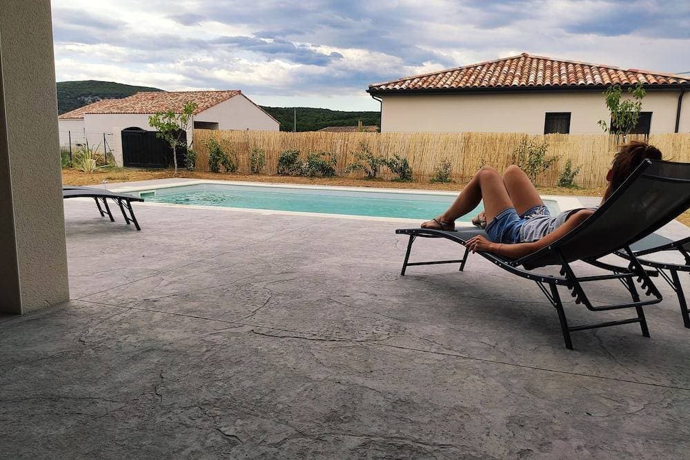 Neue Villa mit Privatpool 1