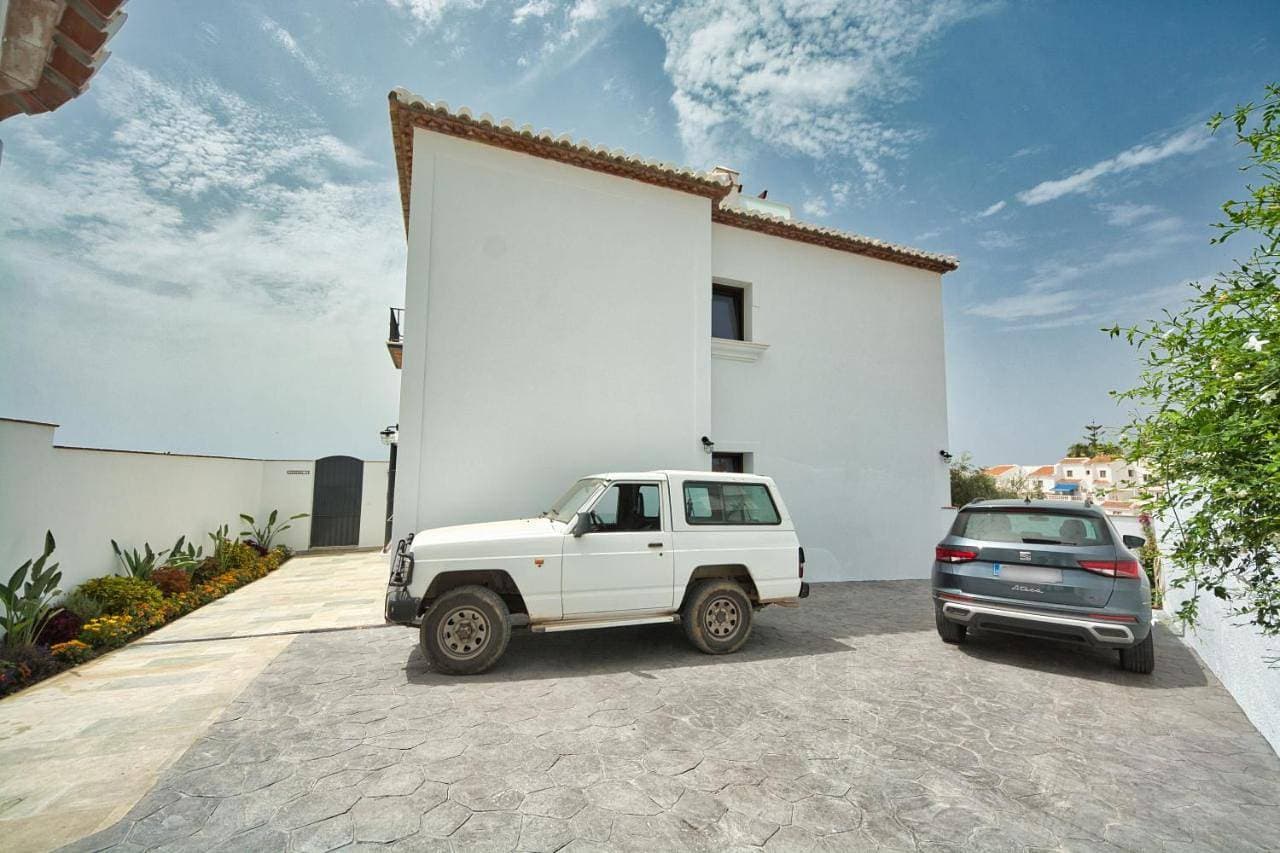 Foto 11 von 50: Villa with Sea View