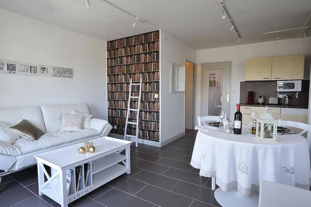 Foto 10 von 25: Neue Wohnung und gemütlich, Panoramablick auf die East Basin,  Honfleur