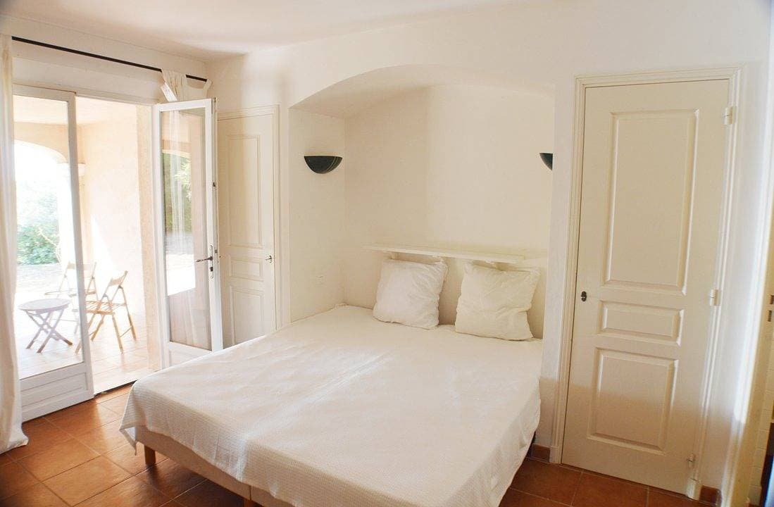 Foto 11 von 21: Villa für 6 Personen mit Terrasse