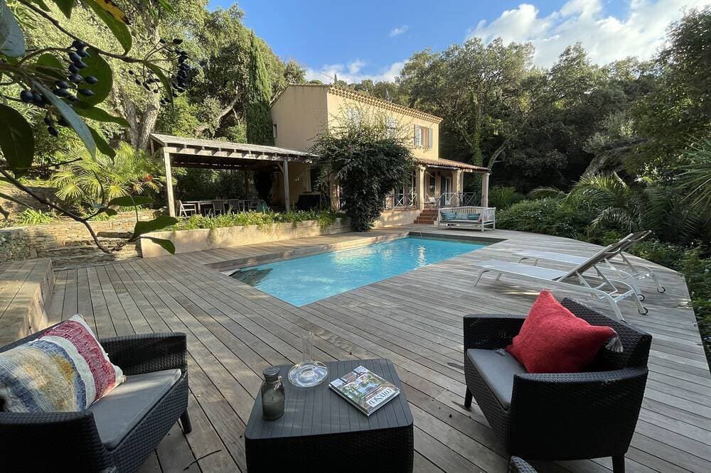 Very charming provencal villa for 8-10p, 300m fr. beach and village 1