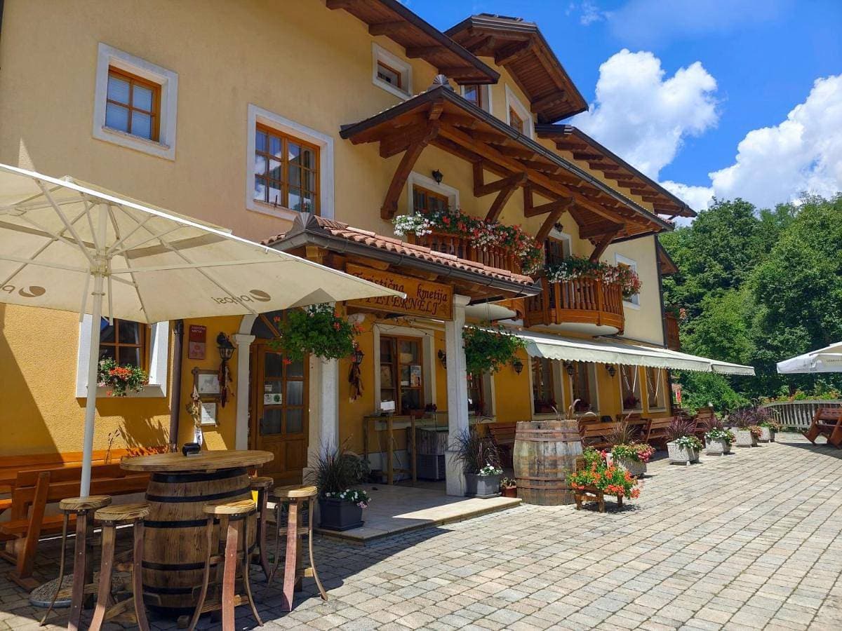 Farm Stay Peternelj 1