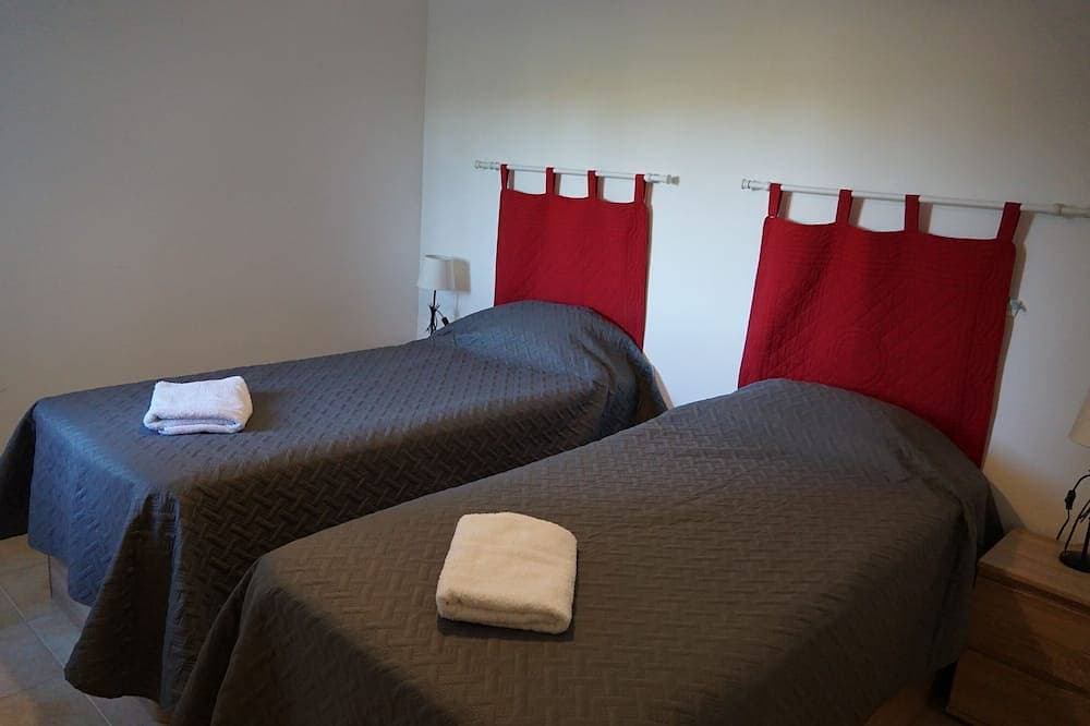 Foto 4 von 12: Quiet F4 apartment 5 minutes from Olhão town center, Algarve