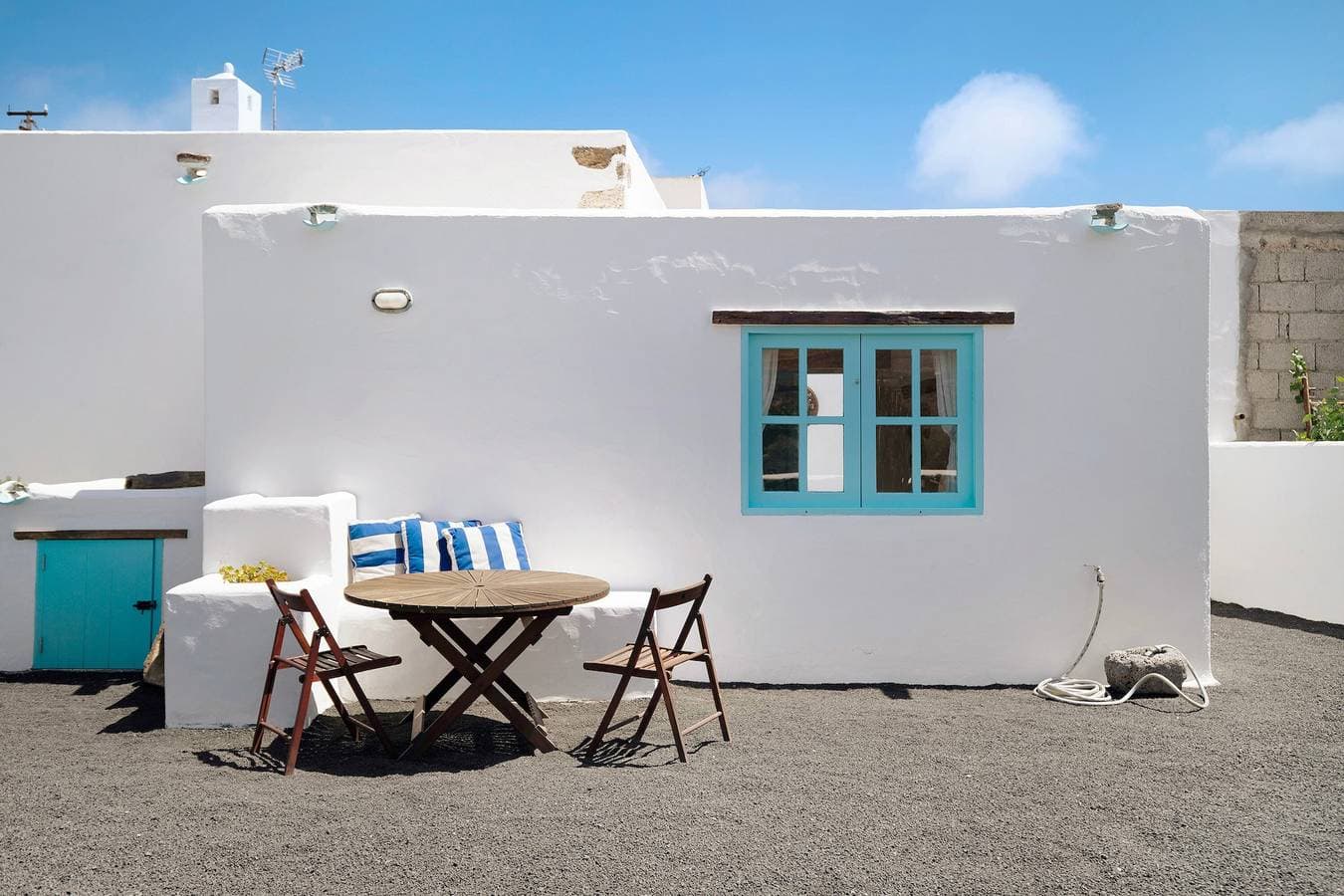 Foto 3 von 30: Ferienhaus 'Petite Casa Leoncia' mit Bergblick, privater Terrasse und WLAN