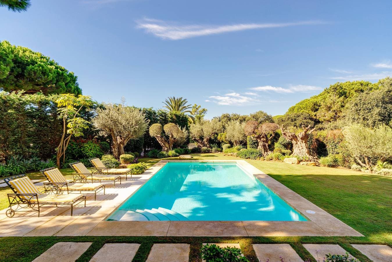 Foto 6 von 34: Villa 'Hacienda Las Chapas' mit privatem Pool, WLAN und Klimaanlage