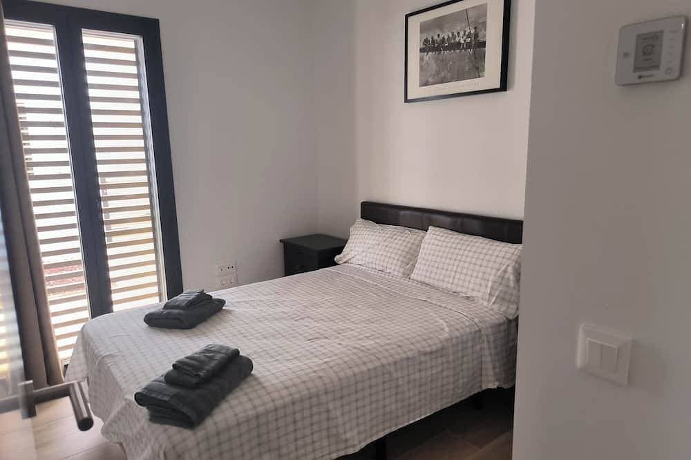 Foto 4 von 29: Urbanization with swimming pool and gym. BBQ and private solarium. Panoramic views.
