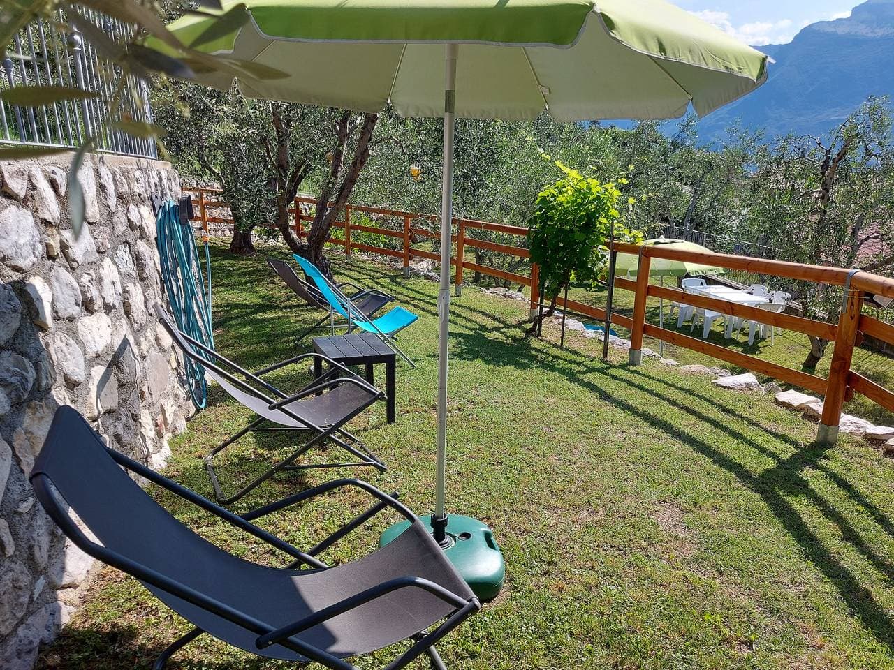 Foto 2 von 57: Ulivi sul Garda apartment 1