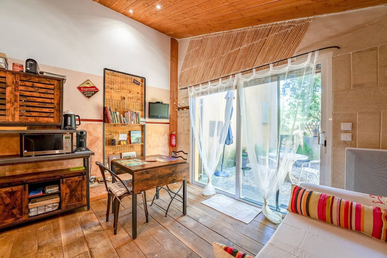Foto 4 von 23: Ferienhaus 'La Poulido' mit privater Terrasse, privatem Garten und Wi-Fi