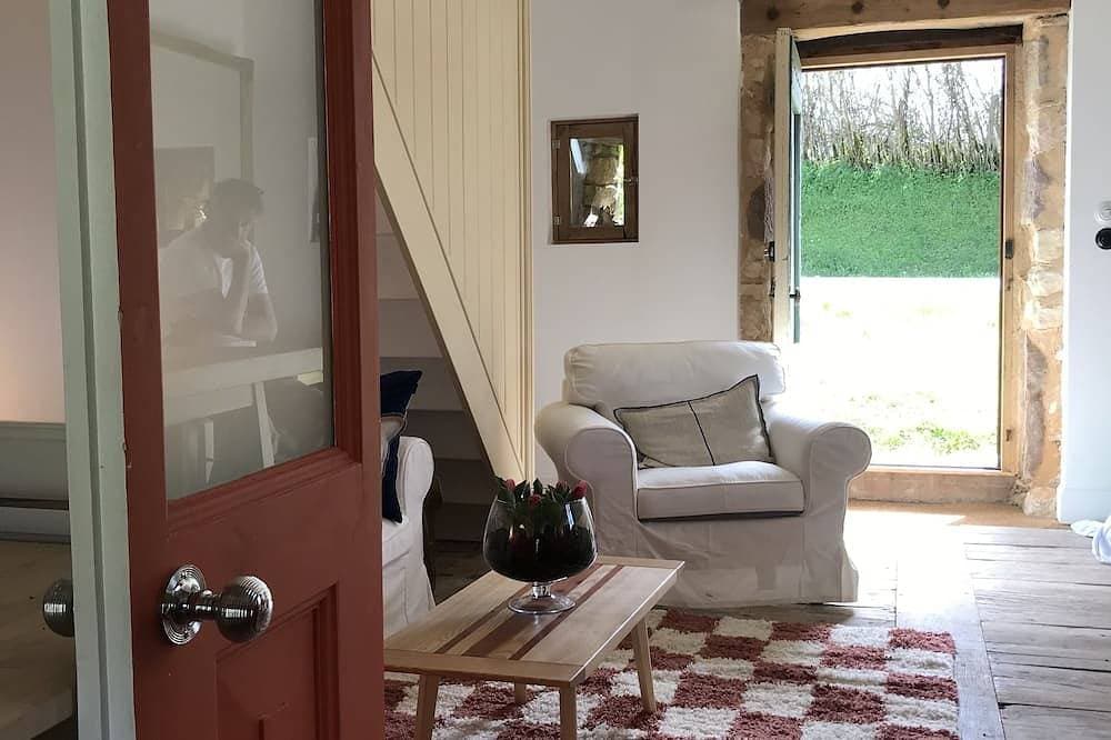 Foto 8 von 30: Stylish house with fabulous view of the medieval hilltop village Cordes sur Ciel