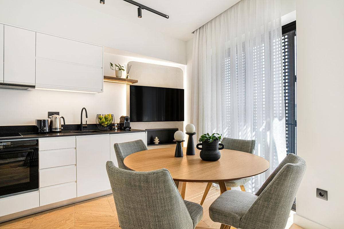 Foto 3 von 28: Ferienwohnung für 4 Personen mit Balkon/Terrasse