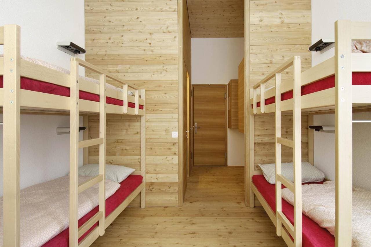 Foto 7 von 9: Quadruple Room with Shared Bathroom