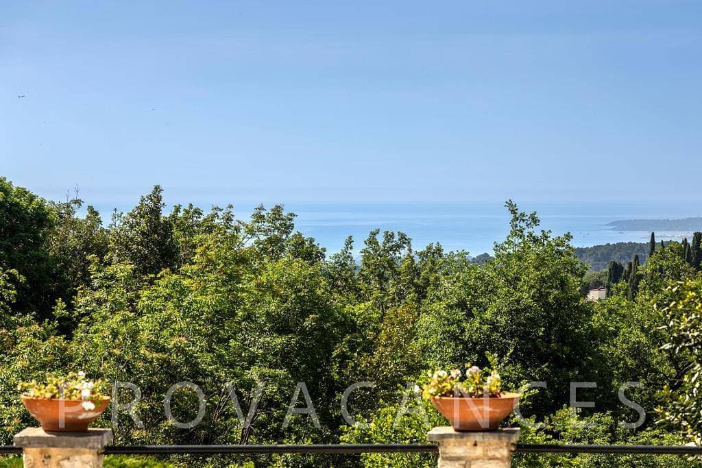 Foto 7 von 77: Ferienhaus mit Pool nur wenige Minuten zu Fuß von Vence