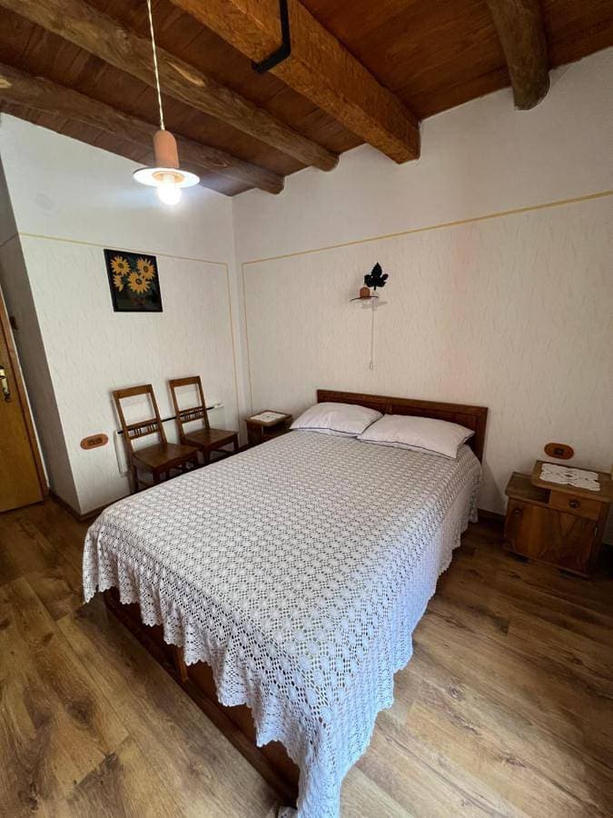 Foto 3 von 5: Double Room with Private Bathroom