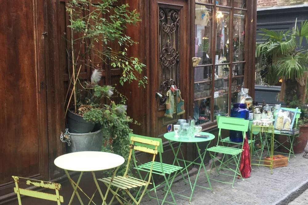 Foto 10 von 30: Charme Studio Haus Honfleur Haushalt Und Bettwäsche Inklusive
