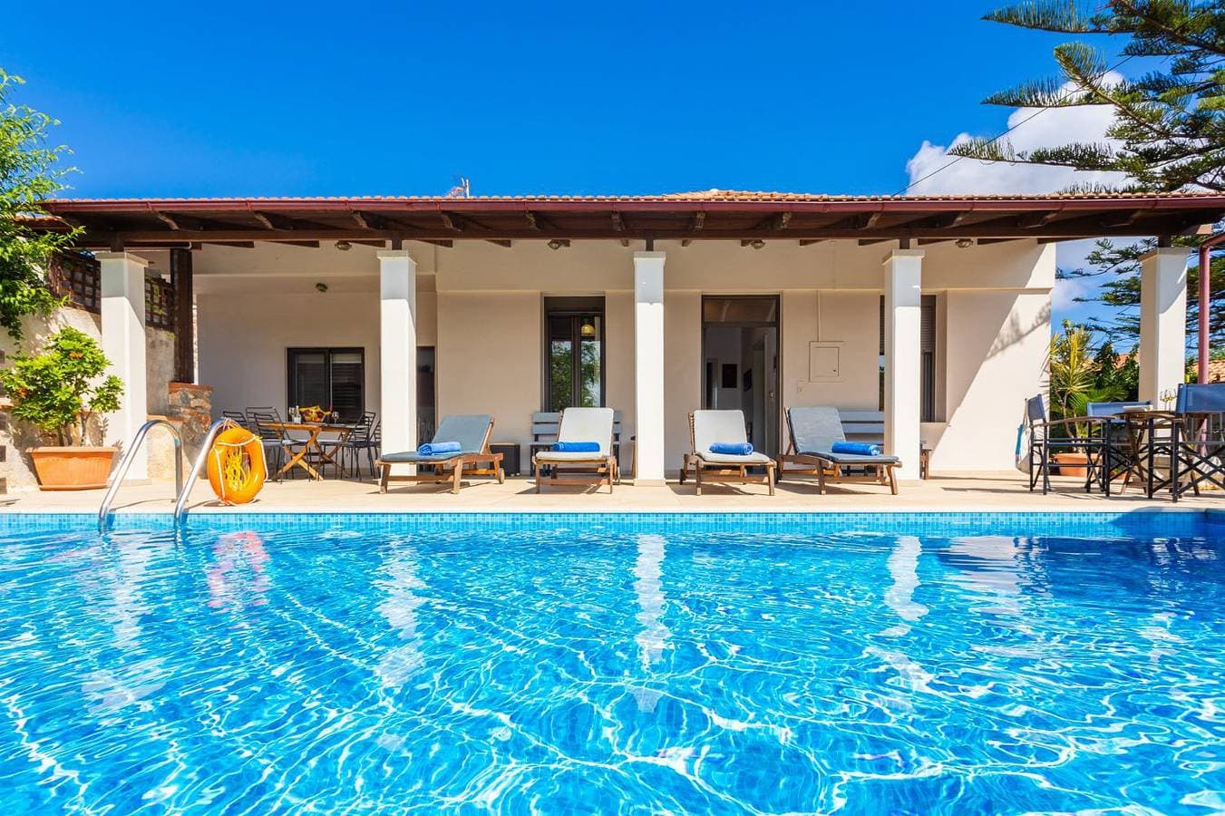Foto 8 von 27: Villa für 6 Personen mit Garten