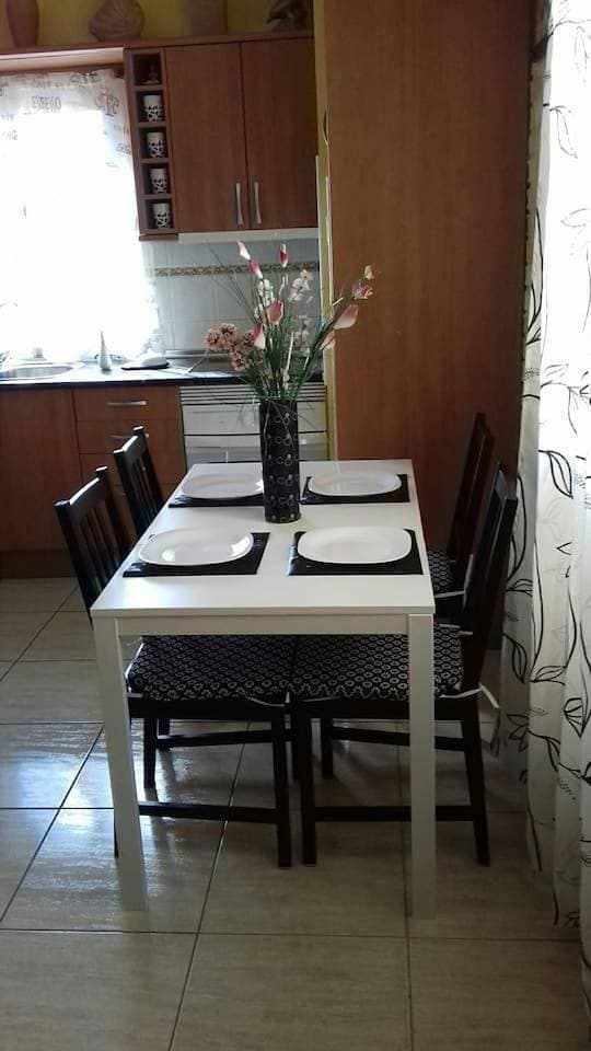 Foto 10 von 32: Two-Bedroom Apartment