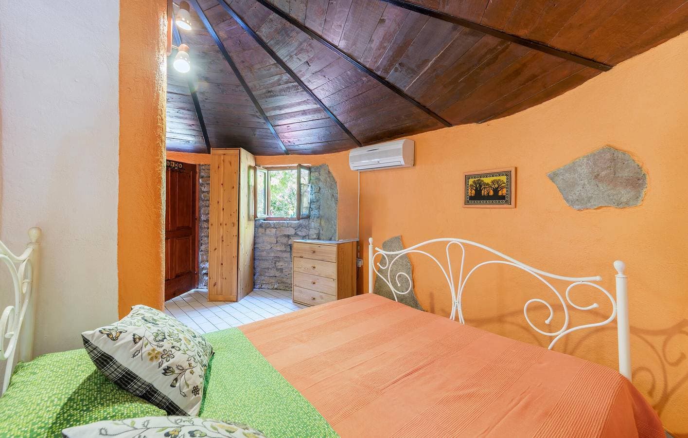 Foto 11 von 23: Charmante Ferienwohnung mit Terrasse, WLAN und Zugang zum Strand – der ideale Urlaubsort!