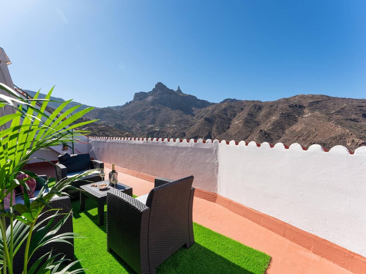 Charmantes Haus in Tejeda mit WLAN und Terrasse, 4 Pers. + Baby 1